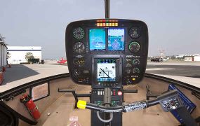 Robinson R66 heeft nu ook de Garmin glass cockpit en een autopilot