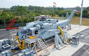 Eerste vlucht en hover van de Sikorsky CH-53K Eerste vlucht en hover van de Sikorsky CH-53K