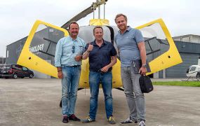 Bell 505 met callsign OO-JRX vliegt naar zijn basis in Antwerpen Bell 505 met callsign OO-JRX vliegt naar zijn basis in Antwerpen