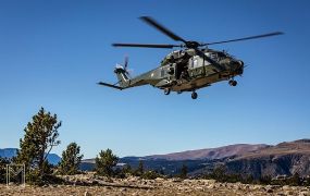 Belgische A109 & NH90 oefenen bergvliegen in Frankrijk