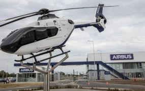 Airbus helikopter-onderdelenfabriek in Hongarije geopend Airbus helikopter-onderdelenfabriek in Hongarije geopend