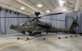 FLASH: Eerste upgrade Apache AH-64E overgedragen aan Nederland FLASH: Eerste upgrade Apache AH-64E overgedragen aan Nederland