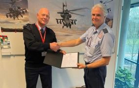 Nieuwe Nederlandse Apaches AH64E zijn gecertificeerd