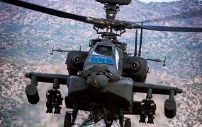 Polen koopt 96 Boeing Apaches helikopters voor $12 miljard Polen koopt 96 Boeing Apaches helikopters voor $12 miljard
