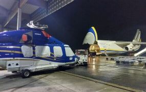 Antonov 124 vliegt twee CHC H175 van Oostende naar Australie Antonov 124 vliegt twee CHC H175 van Oostende naar Australie