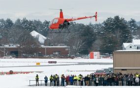 Rotor R220Y (R22) vliegt onbemande testvlucht voor publiek Rotor R220Y (R22) vliegt onbemande testvlucht voor publiek