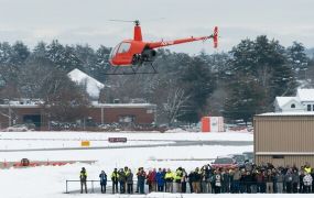 Rotor R220Y (R22) vliegt onbemande testvlucht voor publiek