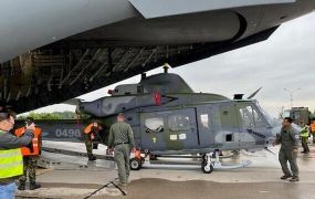Tsjechie ontvangt laatste van vloot 12 Bell H-1 helikopters Tsjechie ontvangt laatste van vloot 12 Bell H-1 helikopters