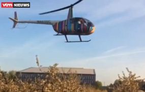Helikopter beschermt bloesems tegen vorst Helikopter beschermt bloesems tegen vorst