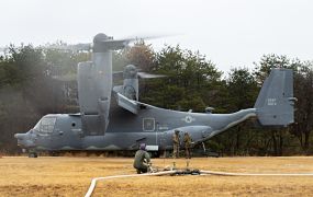 CV-22 Osprey krijgt een 'hot' tankbeurt 